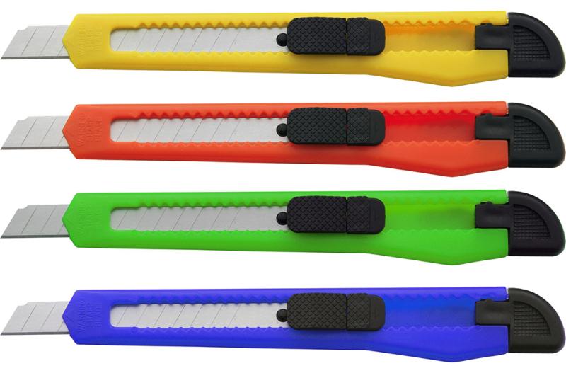 SaKOTA TAPÉTAVÁGÓ MÜ.A.9 MM PENGÉVEL